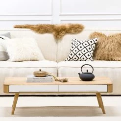 Studio Copenhagen Couchtisch Loca II - Wildeiche teilmassiv - Wildeiche / Weiß 17 Studio Copenhagen Couchtisch Loca II - Wildeiche teilmassiv - Wildeiche / Weiß -WOHNZIMMERMÖBEL Verkäufe 1000005164 210910 12204700002 MOOD DETAILS P000000001000005164 mood