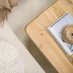 Studio Copenhagen Couchtisch Loca II - Wildeiche teilmassiv - Wildeiche / Weiß 29 Studio Copenhagen Couchtisch Loca II - Wildeiche teilmassiv - Wildeiche / Weiß -WOHNZIMMERMÖBEL Verkäufe 1000005164 210910 12204700005 DETAILS P000000001000005164