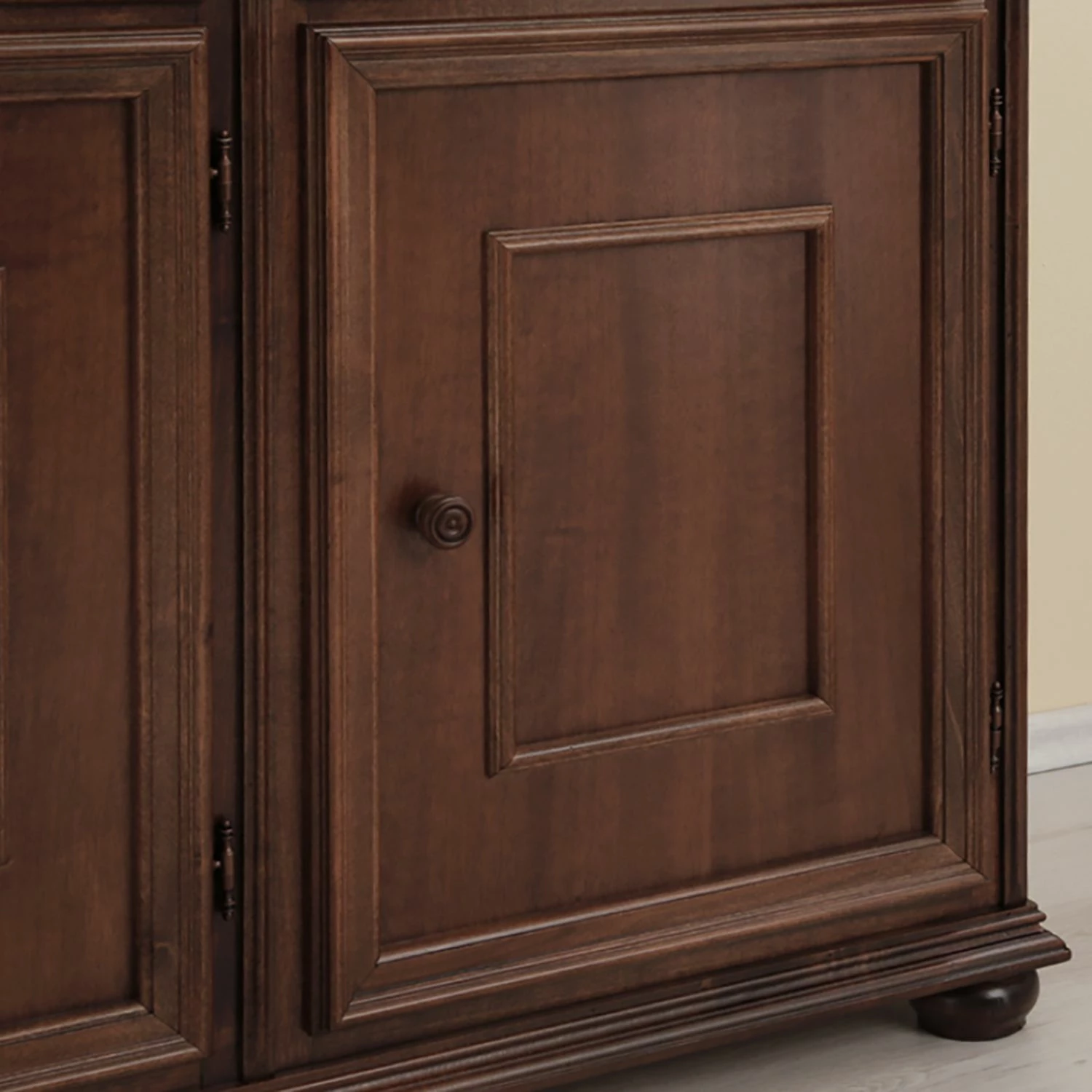 Montreux Sideboard Arabella I - Ayous teilmassiv - Antikbraun 7 Montreux Sideboard Arabella I - Ayous teilmassiv - Antikbraun – Bild 7