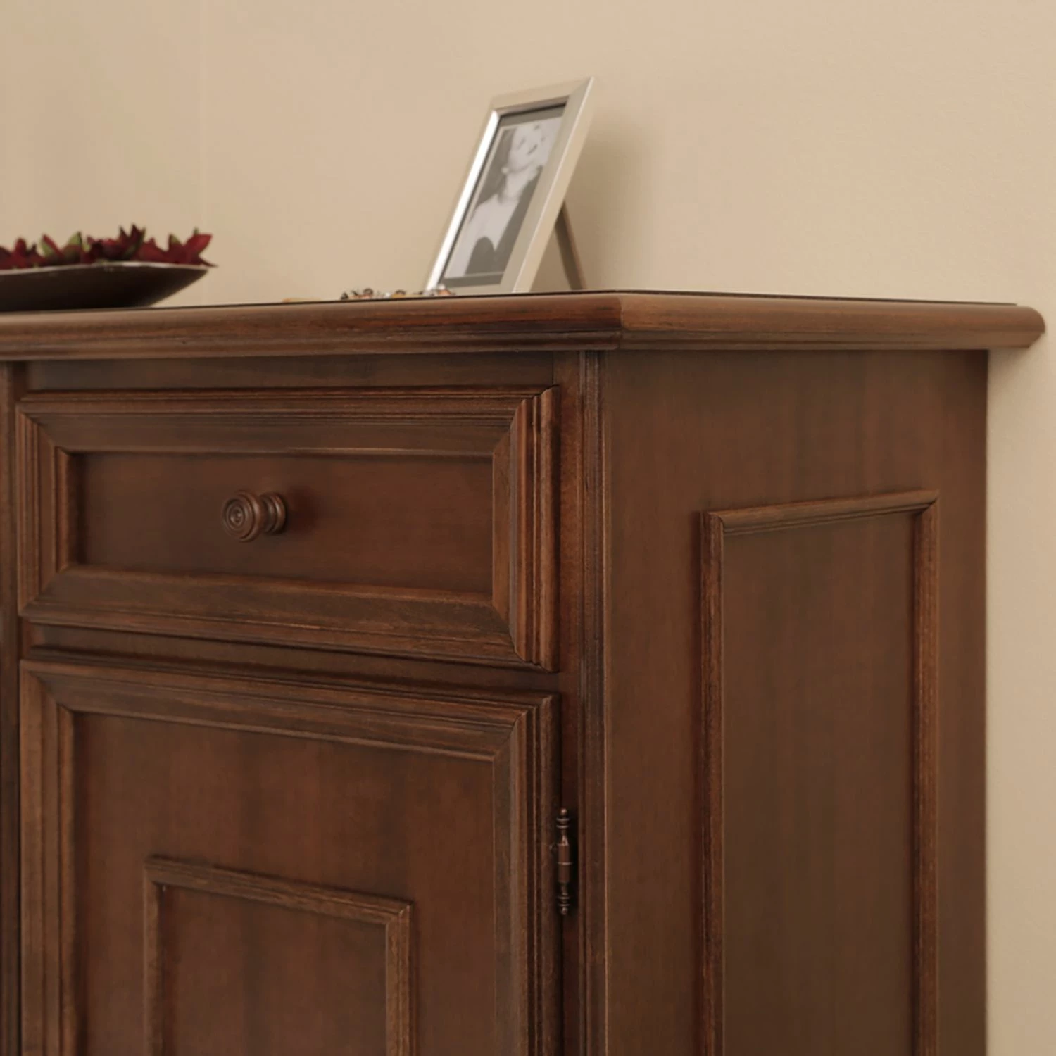 Montreux Sideboard Arabella I - Ayous teilmassiv - Antikbraun 9 Montreux Sideboard Arabella I - Ayous teilmassiv - Antikbraun – Bild 9