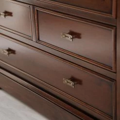 Montreux Vitrinenschrank Siena - Ayous teilmassiv - Antikbraun 27 Montreux Vitrinenschrank Siena - Ayous teilmassiv - Antikbraun -WOHNZIMMERMÖBEL Verkäufe 1000017527 120 GALLERYIMAGES P000000001000017527