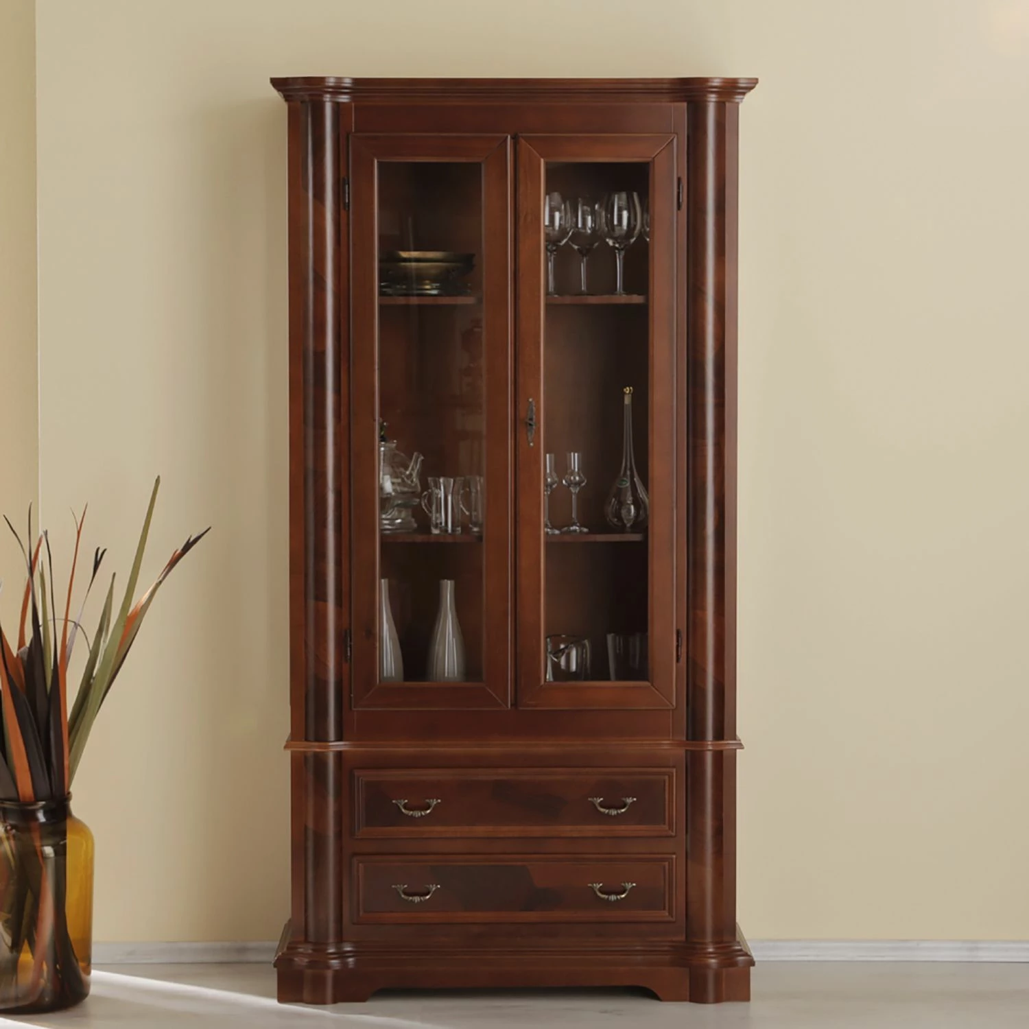 Montreux Vitrine Pevy - Ayous teilmassiv - Antikbraun 3 Montreux Vitrine Pevy - Ayous teilmassiv - Antikbraun – Bild 3