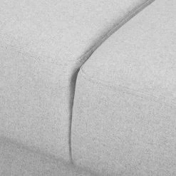 Fredriks Wohnlandschaft Arietta I Webstoff - Platingrau - Longchair davorstehend rechts / Ottomane links 37 Fredriks Wohnlandschaft Arietta I Webstoff - Platingrau - Longchair davorstehend rechts / Ottomane links -WOHNZIMMERMÖBEL Verkäufe 1000021419 180629 09084237 GALLERYIMAGES P000000001000021419