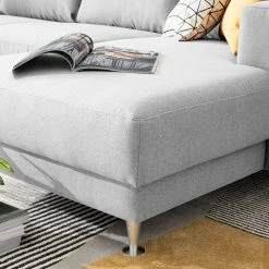 Fredriks Wohnlandschaft Arietta I Webstoff - Platingrau - Longchair davorstehend rechts / Ottomane links 39 Fredriks Wohnlandschaft Arietta I Webstoff - Platingrau - Longchair davorstehend rechts / Ottomane links -WOHNZIMMERMÖBEL Verkäufe 1000021419 180629 09084239 GALLERYIMAGES P000000001000021419