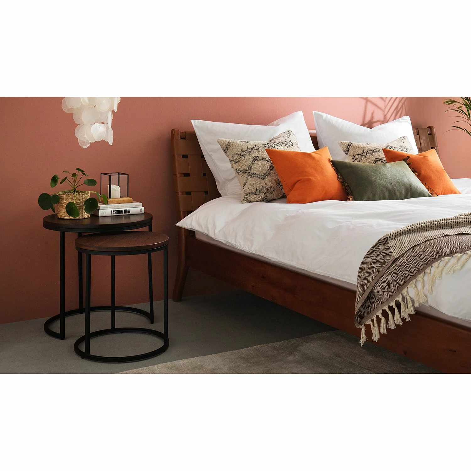 Ars manufacti Beistelltisch Marias II (2er-Set) - Walnuss / Schwarz 2 Ars manufacti Beistelltisch Marias II (2er-Set) - Walnuss / Schwarz – Bild 2