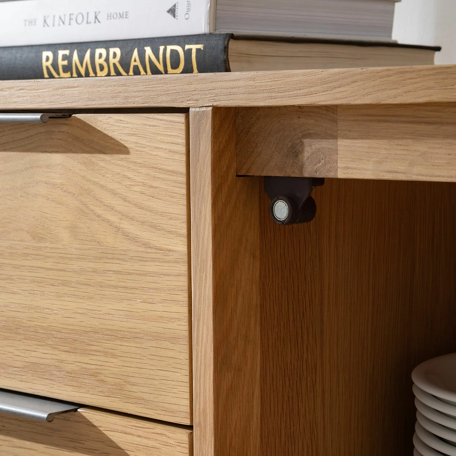 Ars manufacti Sideboard Dharai - Echtholzfurnier / Metall - Eiche / Silber 12 Ars manufacti Sideboard Dharai - Echtholzfurnier / Metall - Eiche / Silber – Bild 12