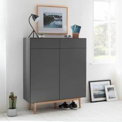 Mørteens Schuhkommode Lindholm II - Grau 22 Mørteens Schuhkommode Lindholm II - Grau -WOHNZIMMERMÖBEL Verkäufe 1000119255 190214 13124400001 MOOD GALLERYIMAGES P000000001000119255 mood