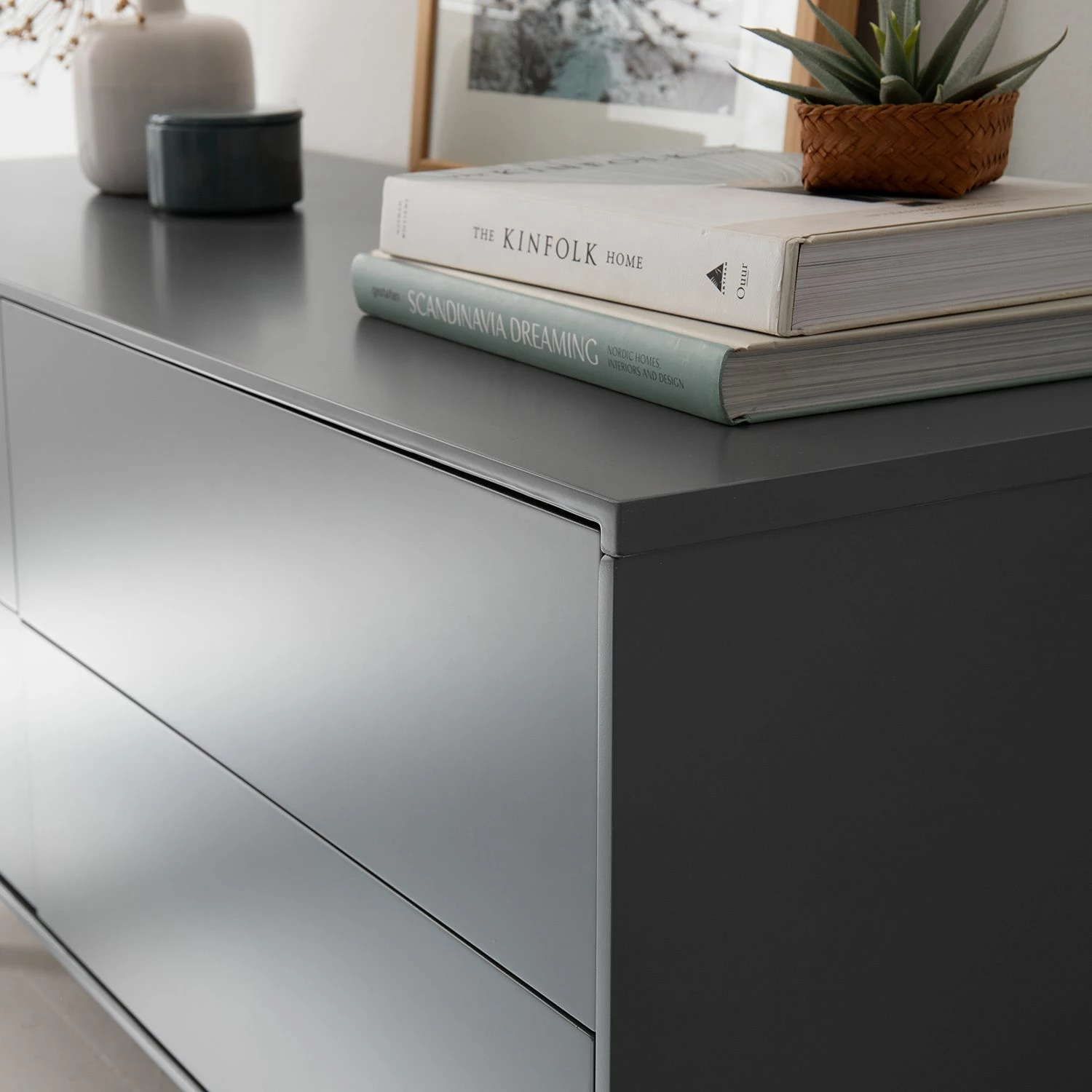 Mørteens Sideboard Lindholm V - Eiche teilmassiv - Grau / Eiche 11 Mørteens Sideboard Lindholm V - Eiche teilmassiv - Grau / Eiche – Bild 11