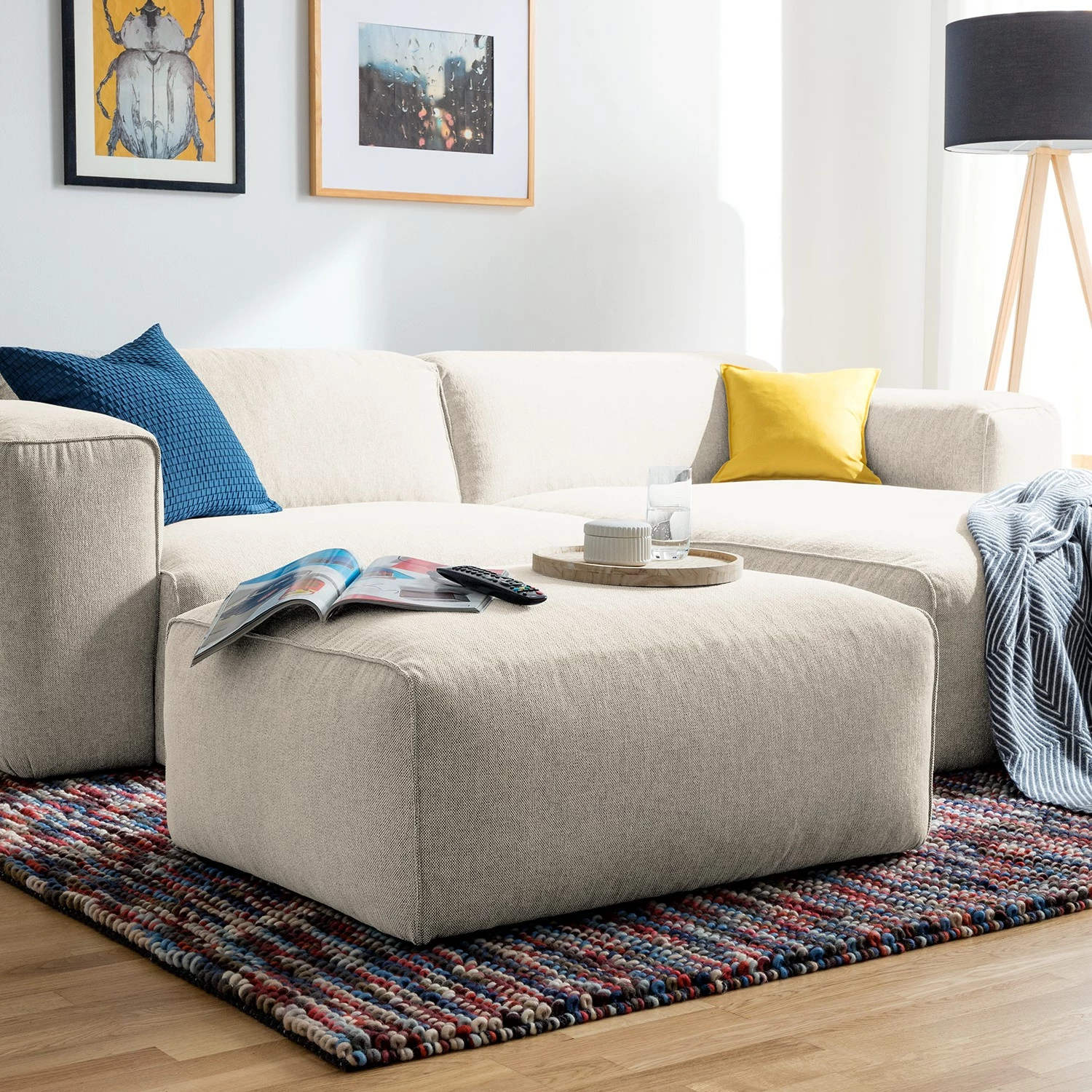 Studio Copenhagen Polsterhocker HUDSON - Webstoff Saia: Beige 2 Studio Copenhagen Polsterhocker HUDSON - Webstoff Saia: Beige – Bild 2