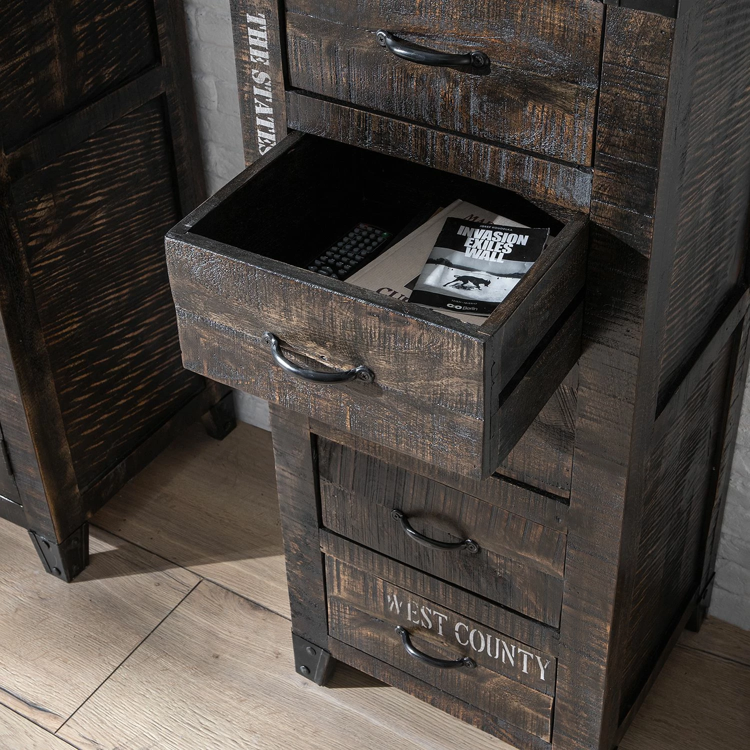 Ars manufacti Kommode Keyport - Mango massiv 10 Ars manufacti Kommode Keyport - Mango massiv – Bild 10