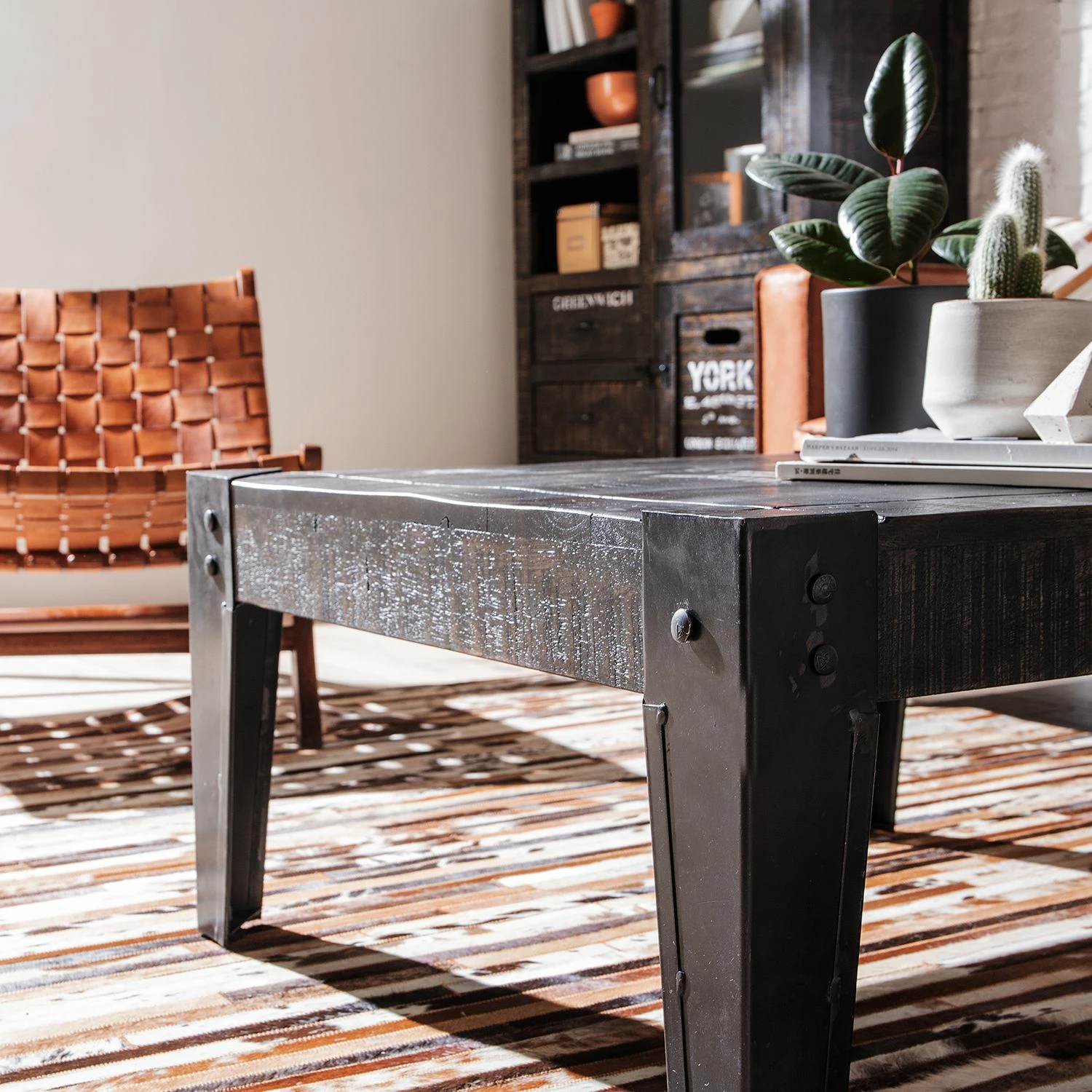 Ars manufacti Couchtisch Keyport - Mango massiv - Breite: 75 cm 10 Ars manufacti Couchtisch Keyport - Mango massiv - Breite: 75 cm – Bild 10