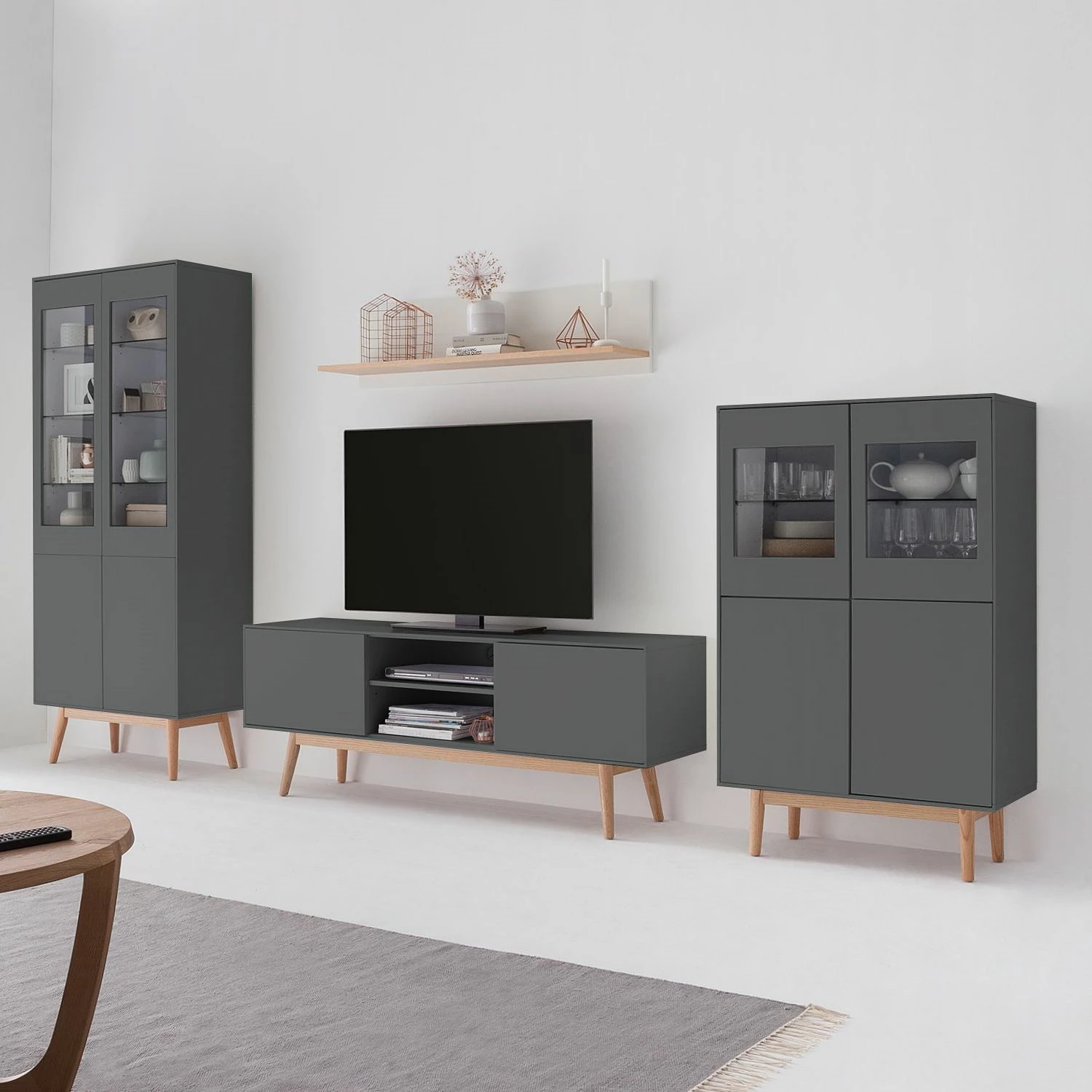 Mørteens Vitrinenschrank Lindholm - Grau 2 Mørteens Vitrinenschrank Lindholm - Grau – Bild 2