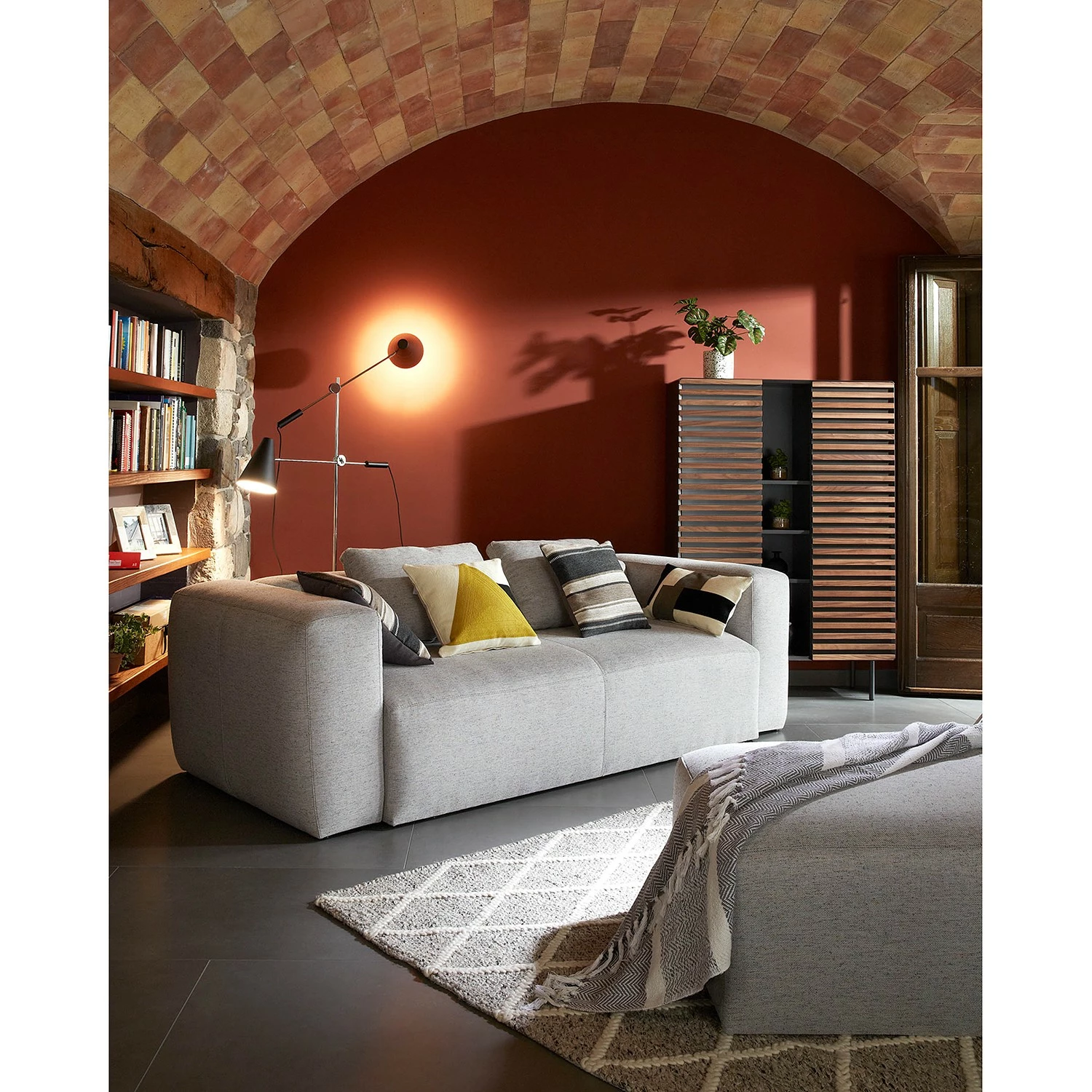 Norrwood Highboard Kipra - Echtholzfurnier - Walnuss / Graphit 3 Norrwood Highboard Kipra - Echtholzfurnier - Walnuss / Graphit – Bild 3