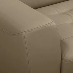 Fredriks Ecksofa Lucena - Echtleder - Taupe - Longchair davorstehend rechts - Keine Funktion 27 Fredriks Ecksofa Lucena - Echtleder - Taupe - Longchair davorstehend rechts - Keine Funktion -WOHNZIMMERMÖBEL Verkäufe 1000157356 190604 14174400812 GALLERYIMAGES P000000001000157356
