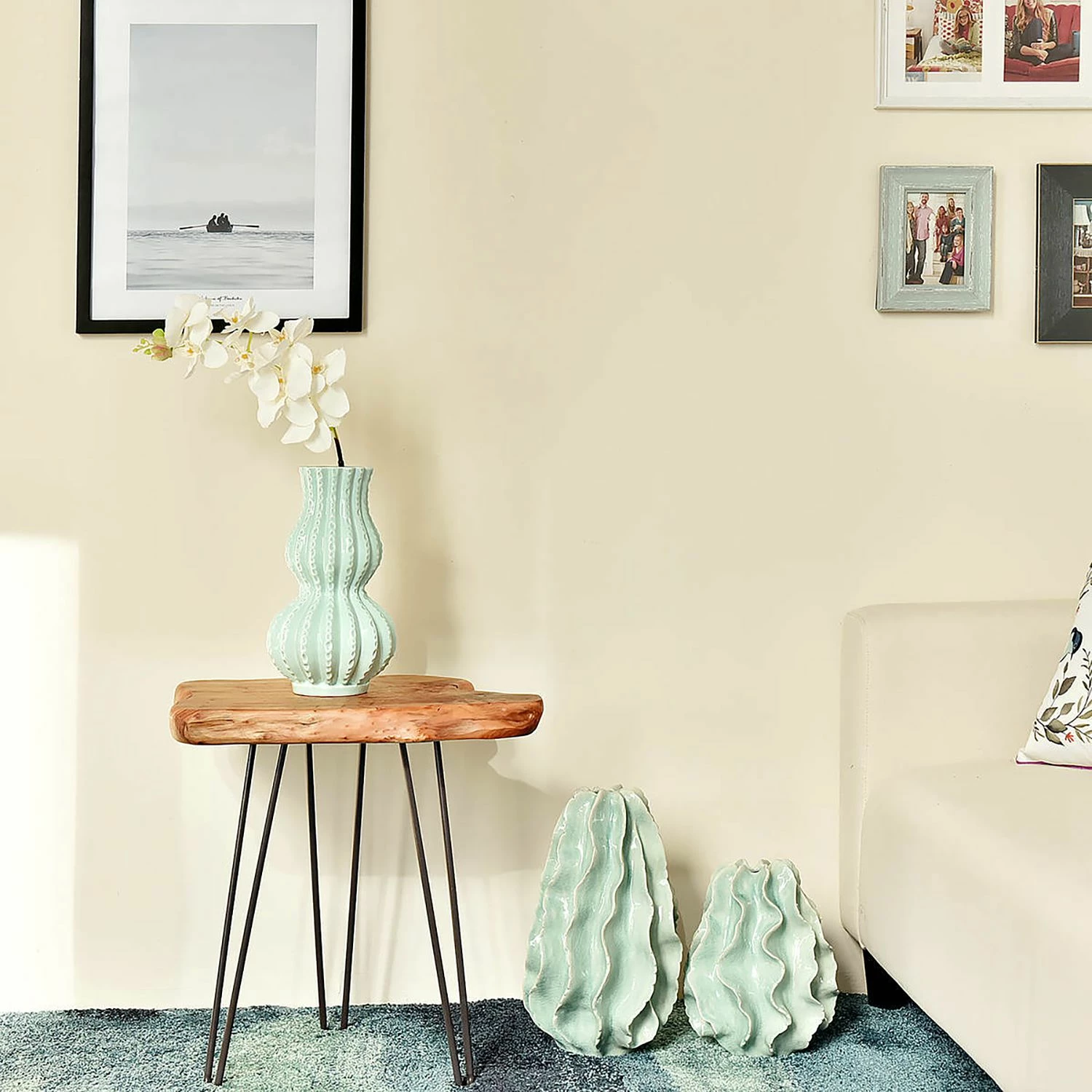 Kayoom Beistelltisch Woody I - Zeder massiv / Metall - Zeder / Schwarz 2 Kayoom Beistelltisch Woody I - Zeder massiv / Metall - Zeder / Schwarz – Bild 2