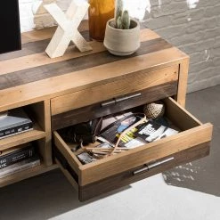 Ars manufacti TV-Lowboard Tamati III - Pinie massiv / Eisen - Pinie / Schwarz 27 Ars manufacti TV-Lowboard Tamati III - Pinie massiv / Eisen - Pinie / Schwarz -WOHNZIMMERMÖBEL Verkäufe 1000166778 200117 07273700003 DETAILS P000000001000166778