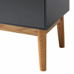 Mørteens Standvitrine Lindholm - Eiche teilmassiv - Matt Grau 30 Mørteens Standvitrine Lindholm - Eiche teilmassiv - Matt Grau -WOHNZIMMERMÖBEL Verkäufe 1000170810 190828 14524800008 DETAILS P000000001000170810