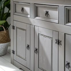 Maison Belfort Sideboard Finca Rustica - Kiefer massiv - Kiefer Grau 27 Maison Belfort Sideboard Finca Rustica - Kiefer massiv - Kiefer Grau -WOHNZIMMERMÖBEL Verkäufe 1000178029 200511 13145200004 DETAILS P000000001000178029