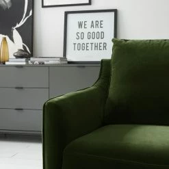 Studio Copenhagen Sofa Pouch (3-Sitzer) - Samt - Dunkelgrün -WOHNZIMMERMÖBEL Verkäufe 1000179414 200320 15312700002 DETAILS P000000001000179414