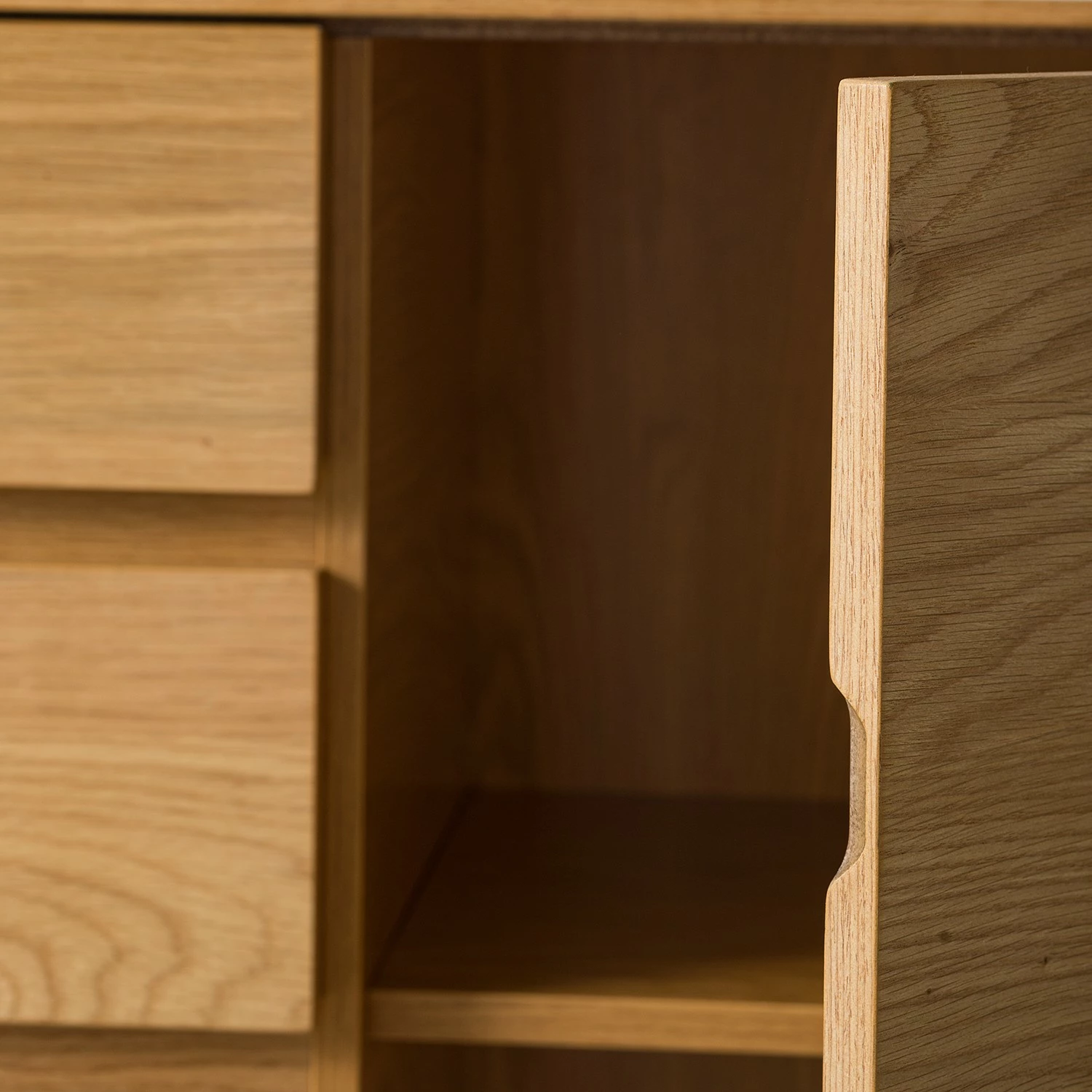 Ars Natura Kommode Nozza - Echtholzfurnier - Eiche / Schwarz 18 Ars Natura Kommode Nozza - Echtholzfurnier - Eiche / Schwarz – Bild 18