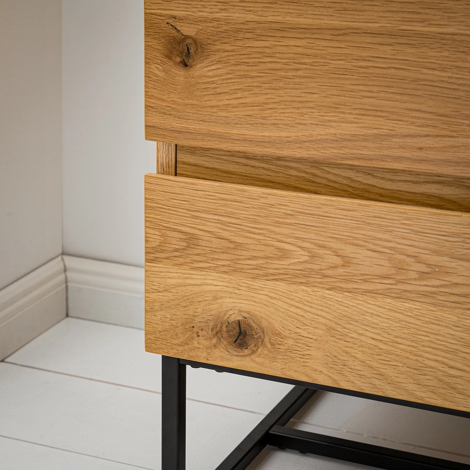 Ars Natura Kommode Nozza - Echtholzfurnier - Eiche / Schwarz 11 Ars Natura Kommode Nozza - Echtholzfurnier - Eiche / Schwarz – Bild 11