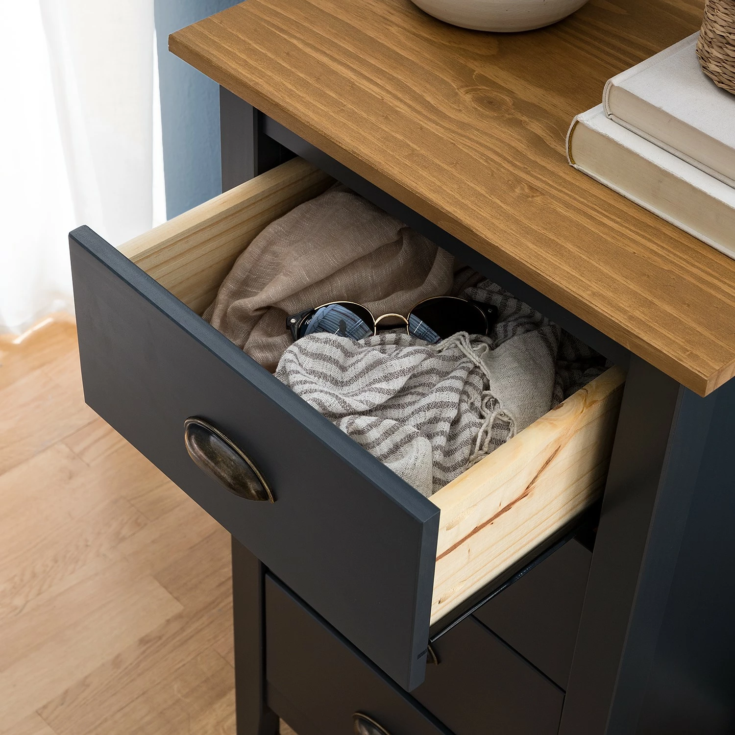 Maison Belfort Kommode Rivery I - Kiefer massiv - Anthrazit 7 Maison Belfort Kommode Rivery I - Kiefer massiv - Anthrazit – Bild 7