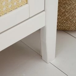 Maison Belfort Kommode Belleria I - Kiefer massiv / Wiener Geflecht - Weiß 25 Maison Belfort Kommode Belleria I - Kiefer massiv / Wiener Geflecht - Weiß -WOHNZIMMERMÖBEL Verkäufe 1000187592 200430 14091800018 DETAILS P000000001000187592