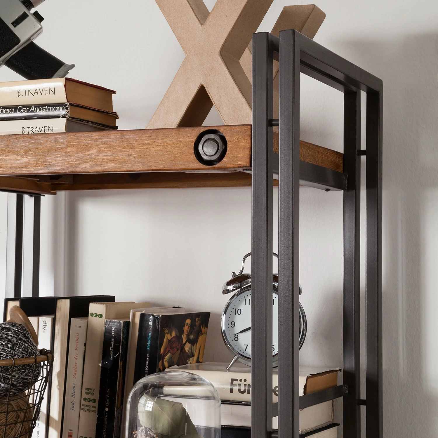 Ars manufacti Wohnwand Manchester II (4-teilig) - Akazie massiv / Metall - Akazie / Anthrazit 13 Ars manufacti Wohnwand Manchester II (4-teilig) - Akazie massiv / Metall - Akazie / Anthrazit – Bild 13