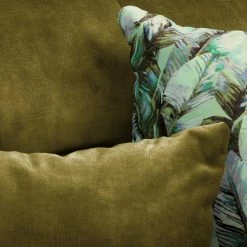 Fredriks Ecksofa Atmore - Samt - Olivgelb - Longchair davorstehend links -WOHNZIMMERMÖBEL Verkäufe 1000199976 200205 11530500100 DETAILS P000000001000199976