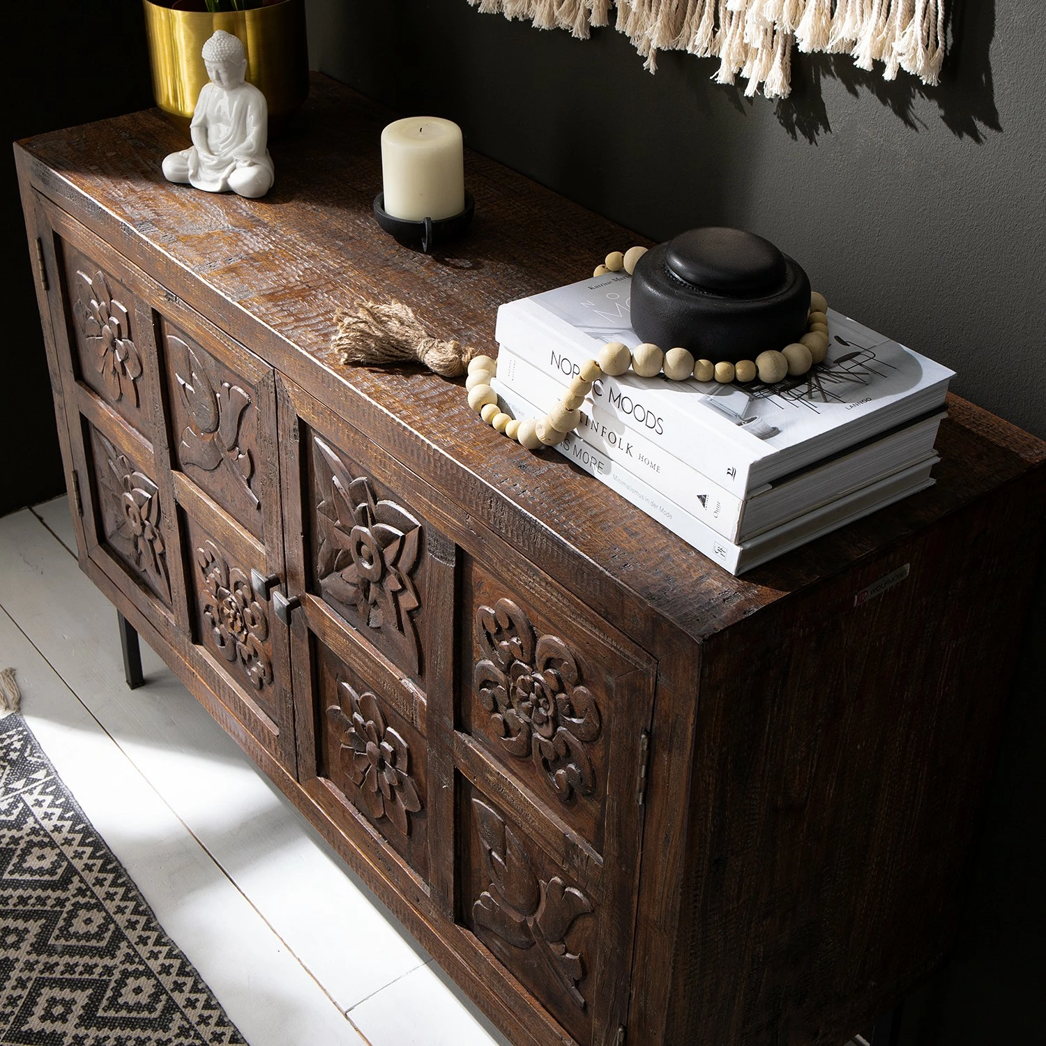 Wolf-Möbel Kommode Carving - Akazie massiv / Metall - Akazie / Schwarz 14 Wolf-Möbel Kommode Carving - Akazie massiv / Metall - Akazie / Schwarz – Bild 14