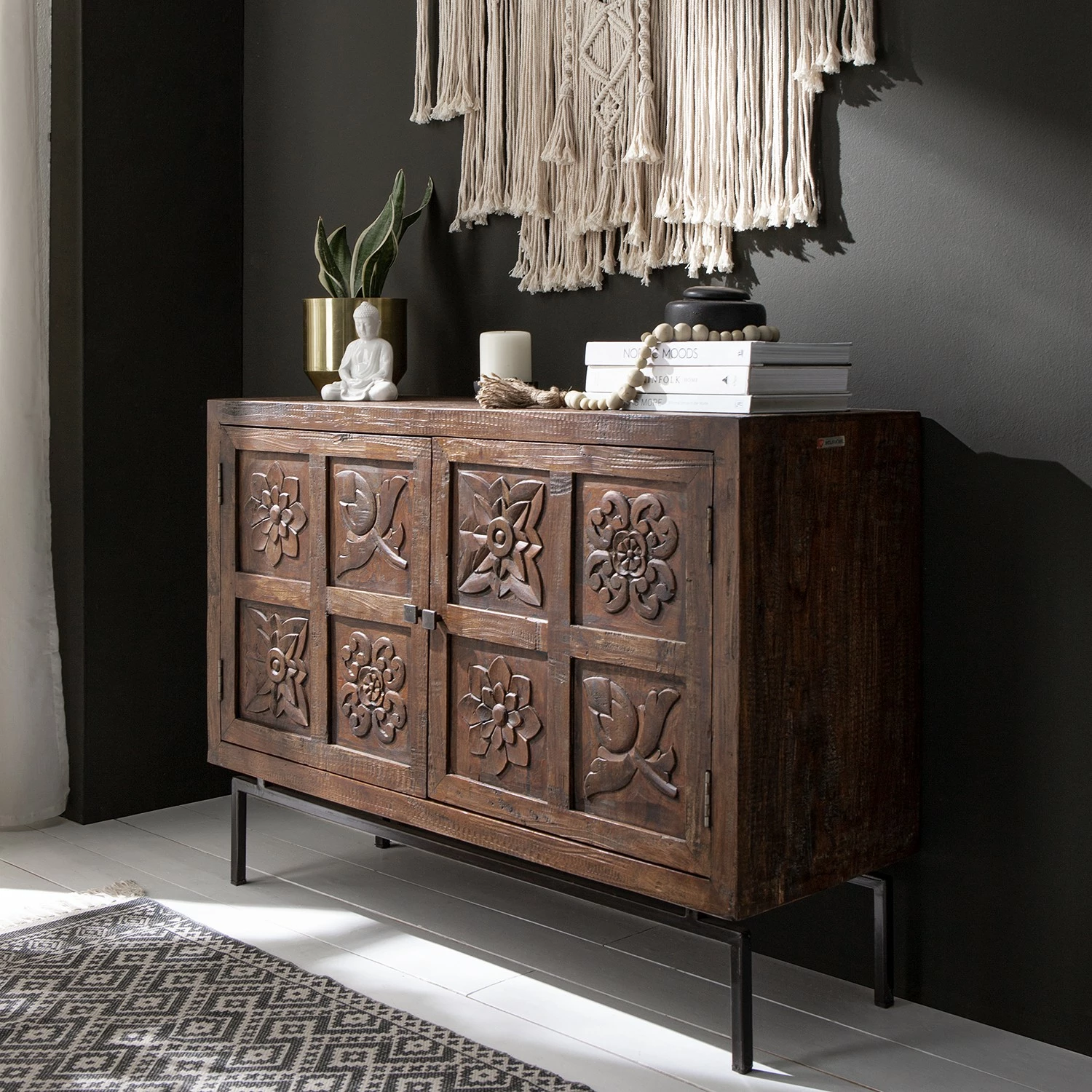 Wolf-Möbel Kommode Carving - Akazie massiv / Metall - Akazie / Schwarz 2 Wolf-Möbel Kommode Carving - Akazie massiv / Metall - Akazie / Schwarz – Bild 2