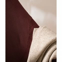 Mørteens Schaukelstuhl Kumia II - Kord - Bordeaux 30 Mørteens Schaukelstuhl Kumia II - Kord - Bordeaux -WOHNZIMMERMÖBEL Verkäufe 1000208968 210302 11123700008 DETAILS P000000001000208968