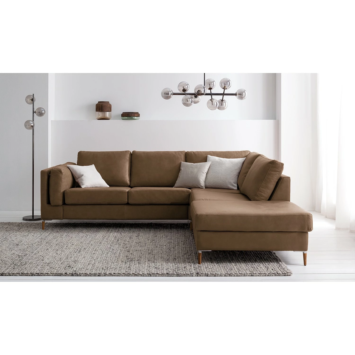 Studio Copenhagen Ecksofa COSO Classic+ mit Ottomane - Echtleder Taru: Nougat - Breite: 245 cm - Ottomane davorstehend rechts - Bettkasten - Eiche Dunkel 3 Studio Copenhagen Ecksofa COSO Classic+ mit Ottomane - Echtleder Taru: Nougat - Breite: 245 cm - Ottomane davorstehend rechts - Bettkasten - Eiche Dunkel – Bild 3
