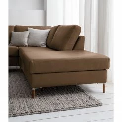 Studio Copenhagen Ecksofa COSO Classic+ mit Ottomane - Echtleder Taru: Nougat - Breite: 245 cm - Ottomane davorstehend rechts - Bettkasten - Eiche Dunkel 39 Studio Copenhagen Ecksofa COSO Classic+ mit Ottomane - Echtleder Taru: Nougat - Breite: 245 cm - Ottomane davorstehend rechts - Bettkasten - Eiche Dunkel -WOHNZIMMERMÖBEL Verkäufe 1000212869 201008 13335500231 DETAILS P000000001000212869