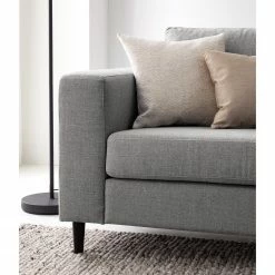 Studio Copenhagen 3-Sitzer Sofa COSO Classic - Webstoff Milan: Hellgrau - Buche 26 Studio Copenhagen 3-Sitzer Sofa COSO Classic - Webstoff Milan: Hellgrau - Buche -WOHNZIMMERMÖBEL Verkäufe 1000212980 201023 11040500009 DETAILS P000000001000212980