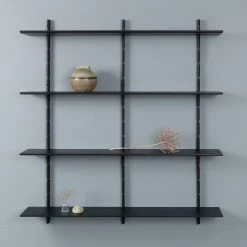 Studio Copenhagen Wandregal Lautaro IV - Eiche teilmassiv - Eiche Schwarz 6 Studio Copenhagen Wandregal Lautaro IV - Eiche teilmassiv - Eiche Schwarz -WOHNZIMMERMÖBEL Verkäufe 1000216661 200820 06180500213 MOOD DETAILS P000000001000216661 mood