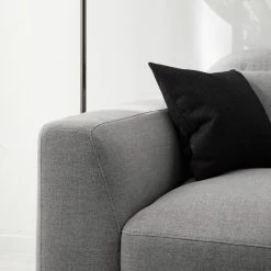 Studio Copenhagen Sofa Berrie (2-Sitzer) - Webstoff Milan: Hellgrau -WOHNZIMMERMÖBEL Verkäufe 1000217241 210208 16100700070 DETAILS P000000001000217241