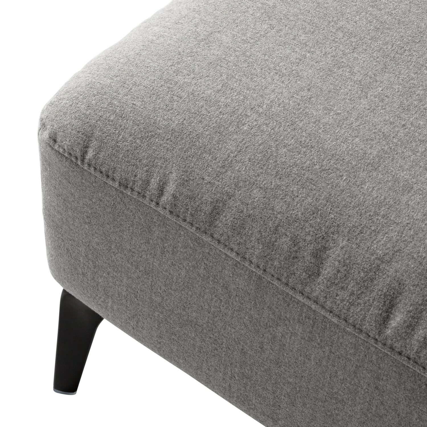 Studio Copenhagen Polsterhocker Berrie - Webstoff Milan: Hellgrau 10 Studio Copenhagen Polsterhocker Berrie - Webstoff Milan: Hellgrau – Bild 10