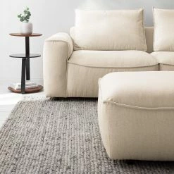 Studio Copenhagen Ecksofa Buckley I - Webstoff Saia: Beige - Longchair davorstehend rechts 32 Studio Copenhagen Ecksofa Buckley I - Webstoff Saia: Beige - Longchair davorstehend rechts -WOHNZIMMERMÖBEL Verkäufe 1000217922 210215 12150700318 DETAILS P000000001000217922