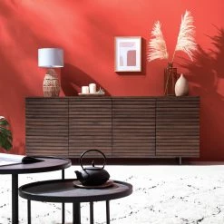 Studio Copenhagen Sideboard Kirley II - Akazie massiv - Akazie Dunkel -WOHNZIMMERMÖBEL Verkäufe 1000218073 210420 08100700010 MOOD DETAILS P000000001000218073 mood