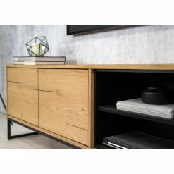 Studio Copenhagen TV-Lowboard Flox II - Echtholzfurnier / Metall - Eiche / Schwarz 27 Studio Copenhagen TV-Lowboard Flox II - Echtholzfurnier / Metall - Eiche / Schwarz -WOHNZIMMERMÖBEL Verkäufe 1000218134 211026 111417000040 DETAILS P000000001000218134