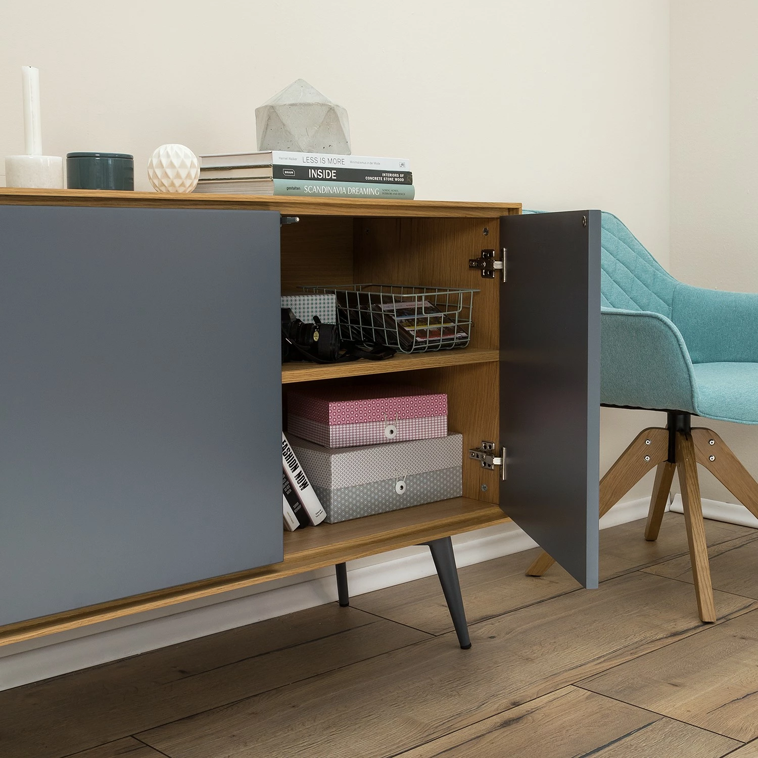 Studio Copenhagen Sideboard Danica - Echtholzfurnier - Matt Dunkelgrau / Esche 8 Studio Copenhagen Sideboard Danica - Echtholzfurnier - Matt Dunkelgrau / Esche – Bild 8