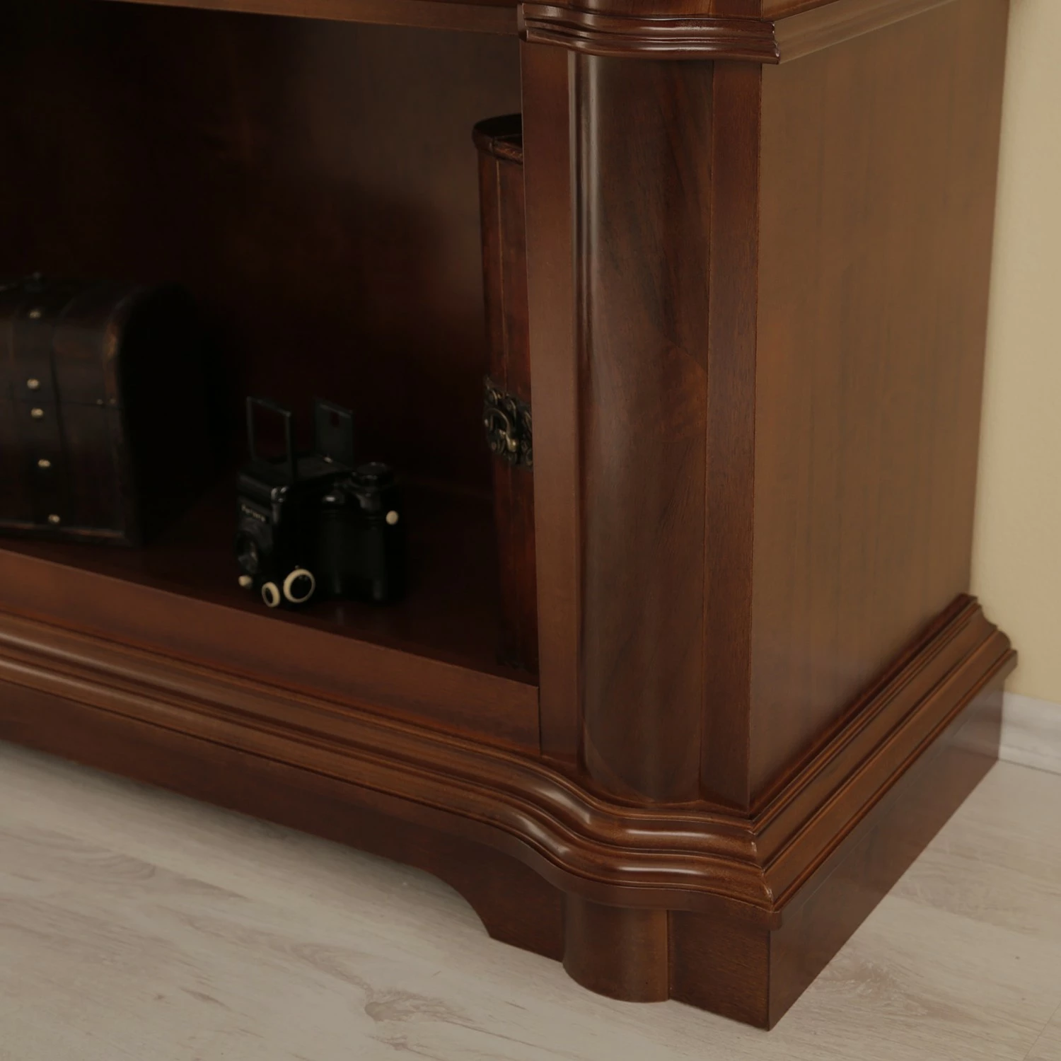 Ridgevalley Regal Larcay - Echtholzfurnier - Tulpenbaum Antik 10 Ridgevalley Regal Larcay - Echtholzfurnier - Tulpenbaum Antik – Bild 10