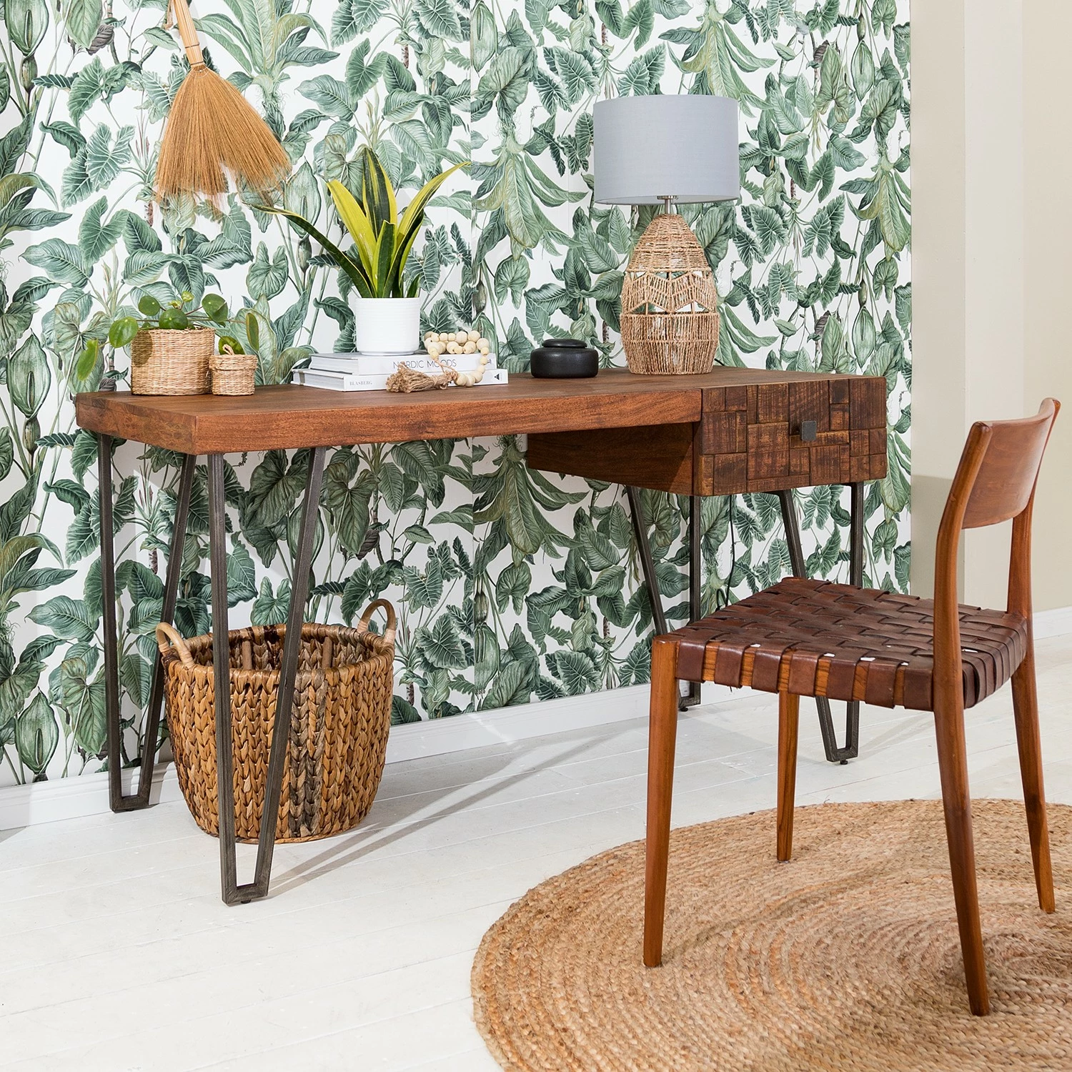 Wolf-Möbel Schreibtisch Bubry - Akazie massiv / Eisen - Akazie / Anthrazit 2 Wolf-Möbel Schreibtisch Bubry - Akazie massiv / Eisen - Akazie / Anthrazit – Bild 2