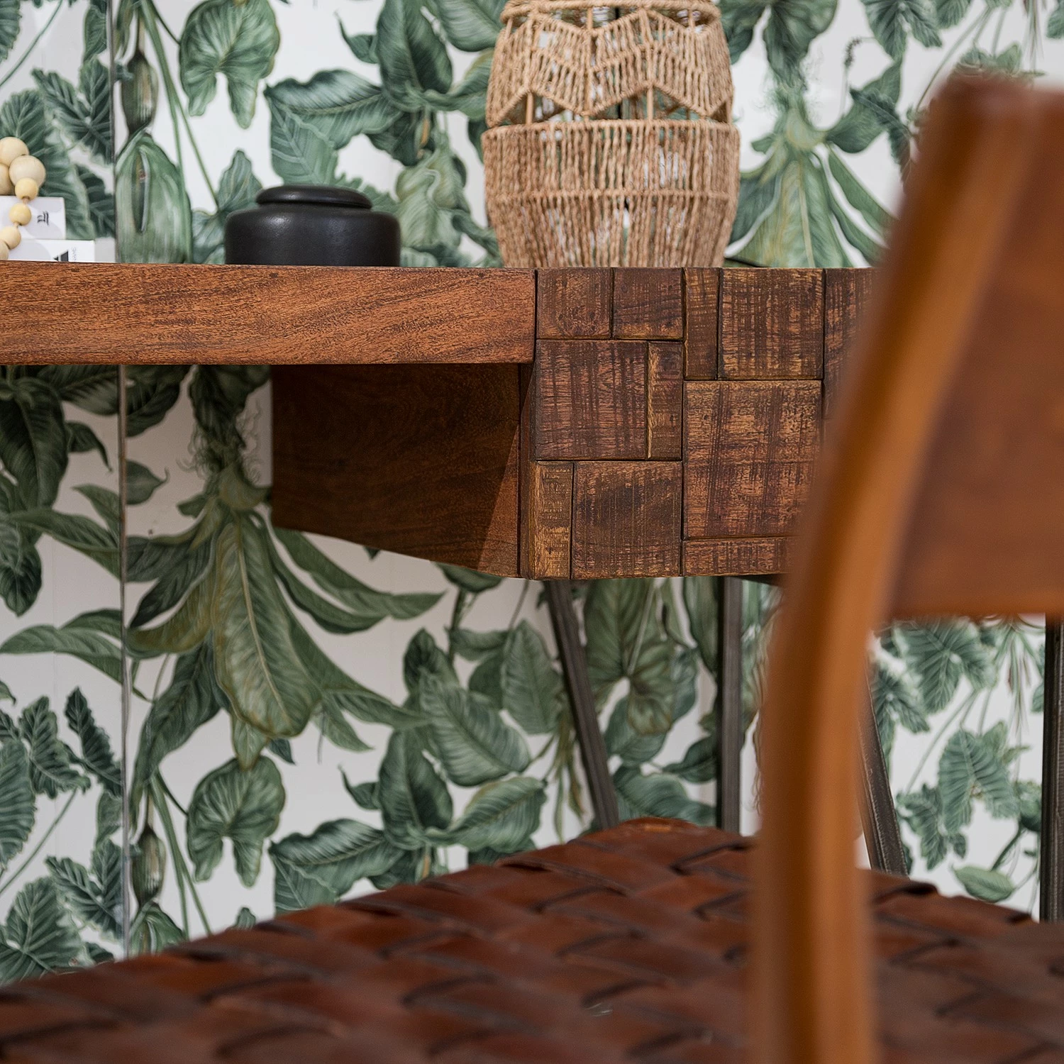 Wolf-Möbel Schreibtisch Bubry - Akazie massiv / Eisen - Akazie / Anthrazit 12 Wolf-Möbel Schreibtisch Bubry - Akazie massiv / Eisen - Akazie / Anthrazit – Bild 12