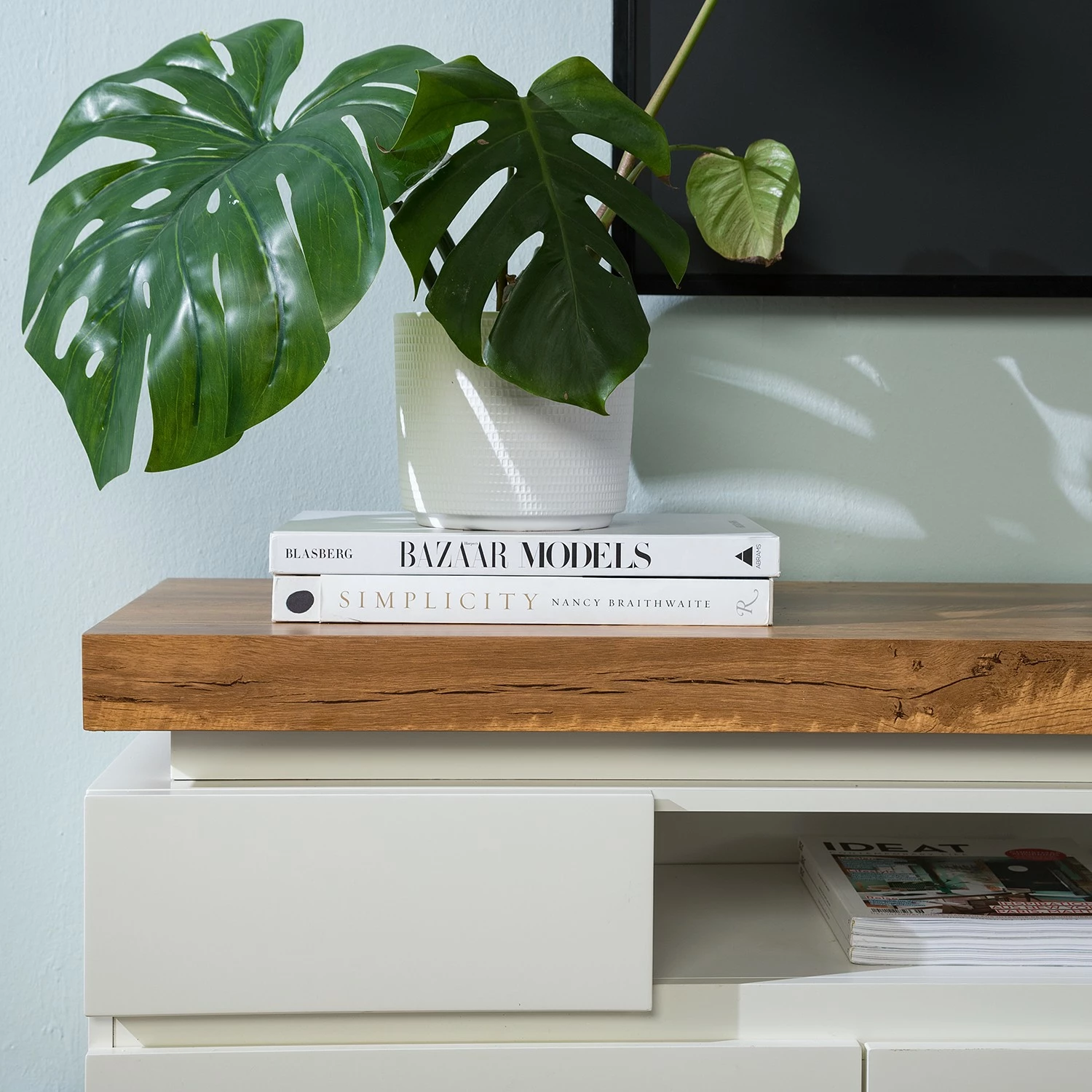 Fredriks TV-Lowboard Namona II - Inkl. Beleuchtung - Eiche Dekor / Weiß 12 Fredriks TV-Lowboard Namona II - Inkl. Beleuchtung - Eiche Dekor / Weiß – Bild 12