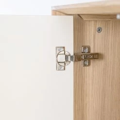 Studio Copenhagen Kommode Maayka - Eiche teilmassiv - Mushroom Creme / Eiche Hell 23 Studio Copenhagen Kommode Maayka - Eiche teilmassiv - Mushroom Creme / Eiche Hell -WOHNZIMMERMÖBEL Verkäufe 1000277379 220729 050 DETAILS P000000001000277379