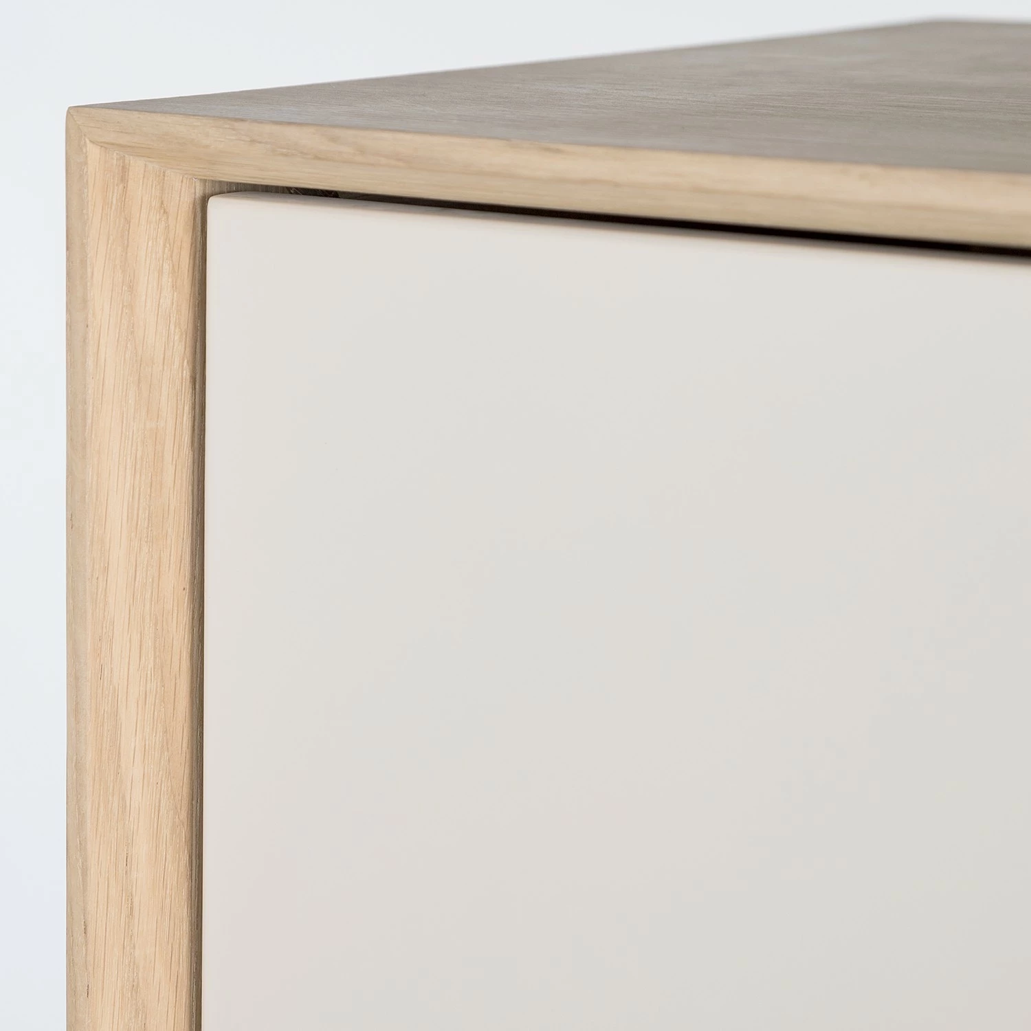 Studio Copenhagen Kommode Maayka - Eiche teilmassiv - Mushroom Creme / Eiche Hell 11 Studio Copenhagen Kommode Maayka - Eiche teilmassiv - Mushroom Creme / Eiche Hell – Bild 11