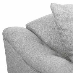 Red Living Ecksofa Lovis - Webstoff Jazy: Hellgrau - Ottomane davorstehend rechts -WOHNZIMMERMÖBEL Verkäufe 1000299088 211214 18031801777 DETAILS P000000001000299088