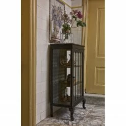 Red Living Kommode Nikalla - Vintage Schwarz 8 Red Living Kommode Nikalla - Vintage Schwarz -WOHNZIMMERMÖBEL Verkäufe 1000304162 211029 123413000106 MOOD DETAILS P000000001000304162 mood